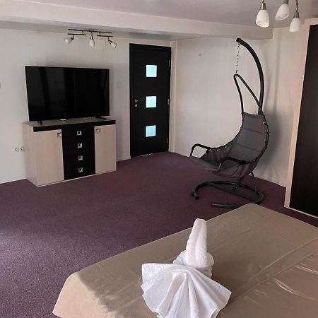 Casa Vladimirescu Hotell Drobeta Turnu Severin Eksteriør bilde